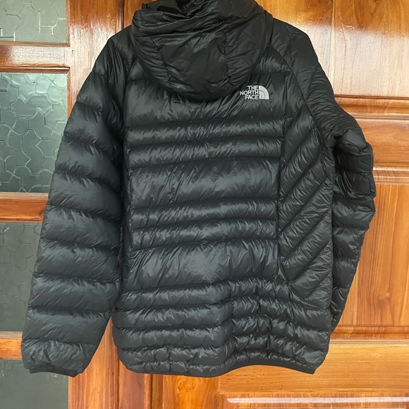 The north face summit series puffer jacket. Size XL. Used - Picture 12 of 12
